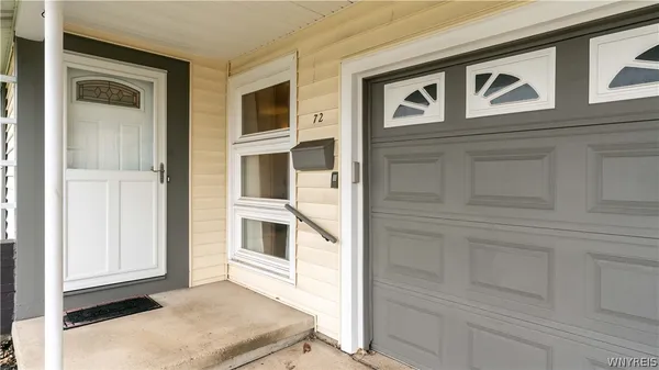 $249,500 | 72 St Amelia Drive, Tonawanda, NY 14150