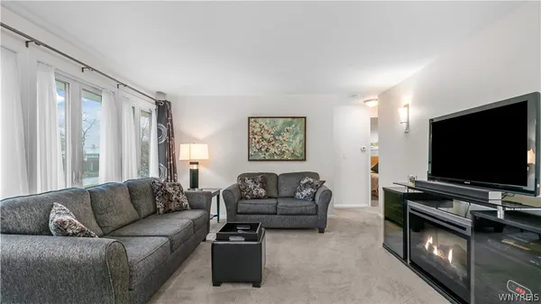 $249,500 | 72 St Amelia Drive, Tonawanda, NY 14150