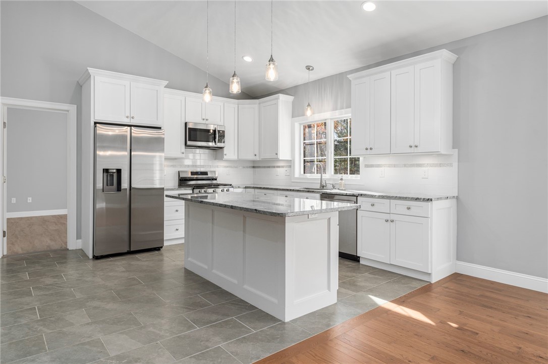 475 Danielson Pike Scituate, RI 02857 - Photo 12 of 48