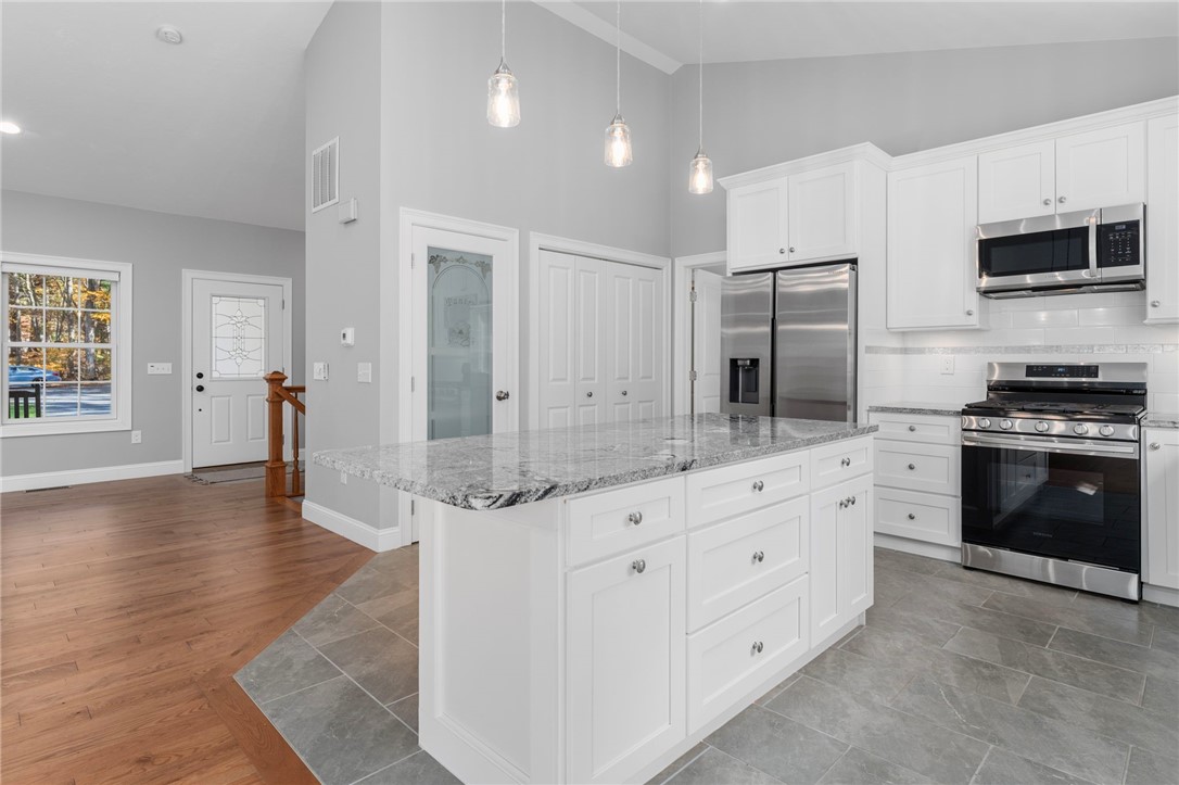 475 Danielson Pike Scituate, RI 02857 - Photo 14 of 48