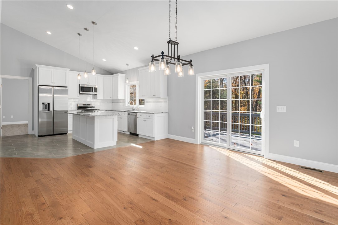 475 Danielson Pike Scituate, RI 02857 - Photo 10 of 48