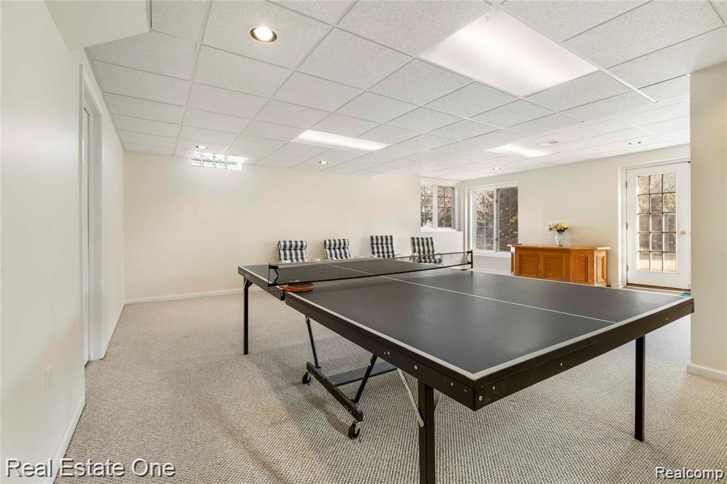 2049 Mapleridge Road Rochester Hills, MI 48309 - Photo 31 of 38