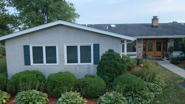 $400,000 | 1310 Gregden Shores Drive, Sterling, IL 61081