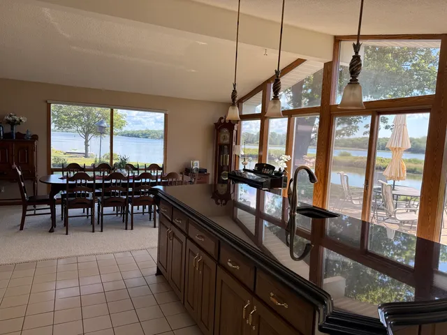 $400,000 | 1310 Gregden Shores Drive, Sterling, IL 61081