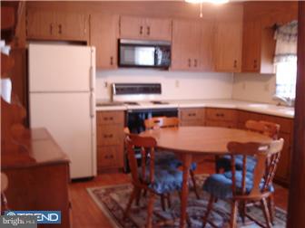 284 Harding Highway Carneys Point, NJ 08069 - Photo 4 of 10 Kitchen