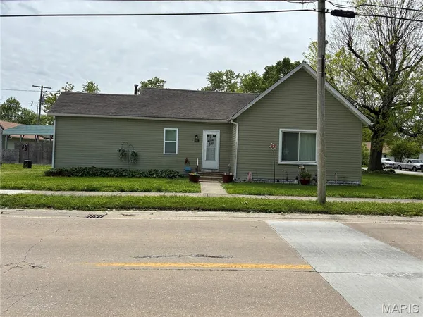 $75,000 | 592 Brown Avenue, Livingston, IL 62058