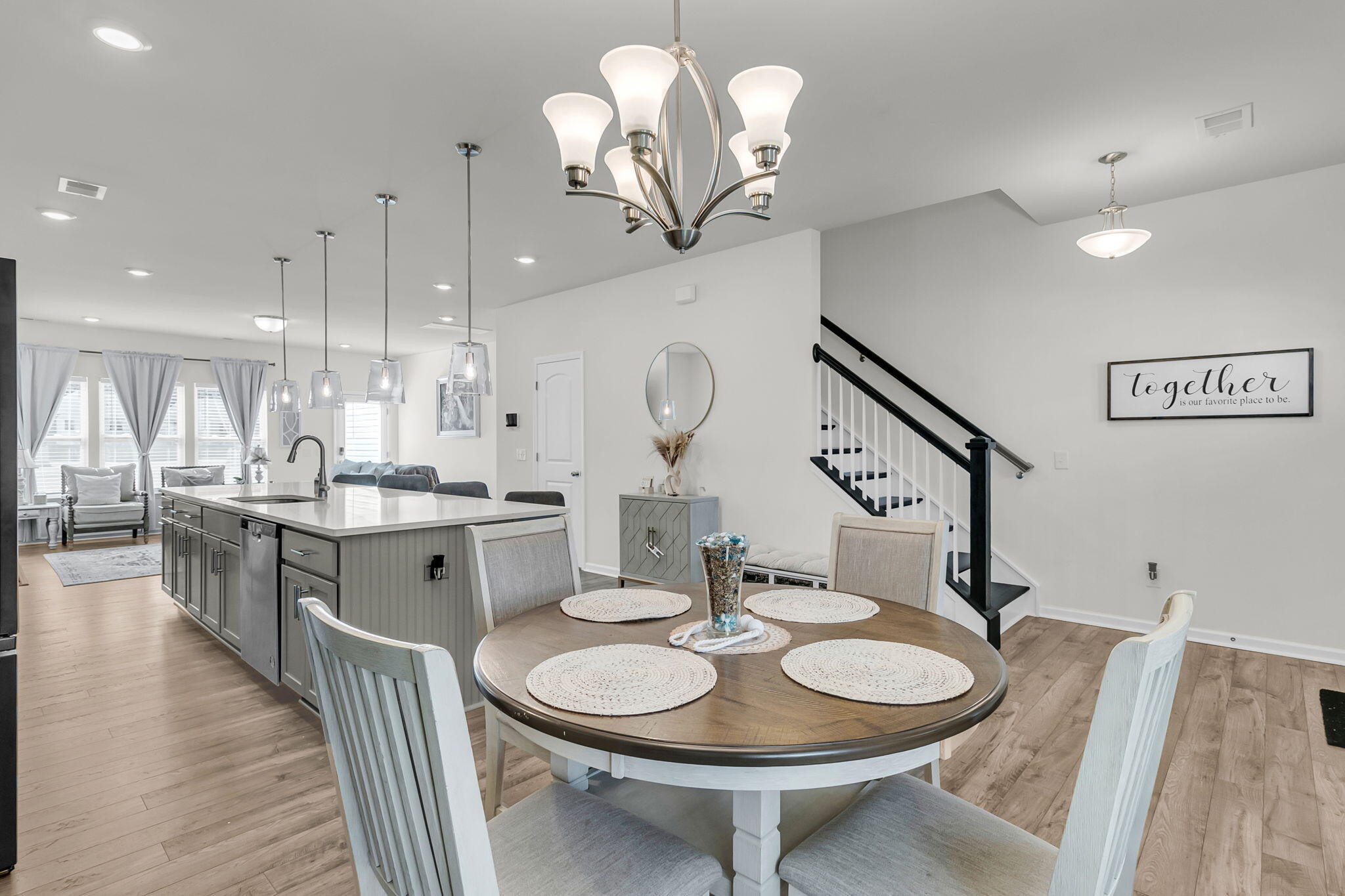 250 Surfbird Road Summerville, SC 29486 - Photo 7 of 52