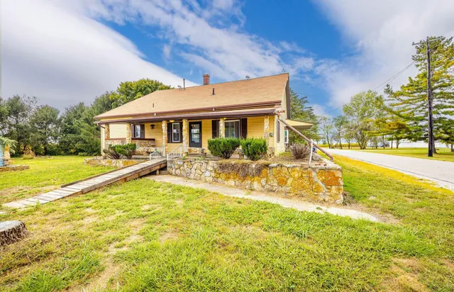 $179,000 | 4204 Bath Road, Brookville, IN 47012