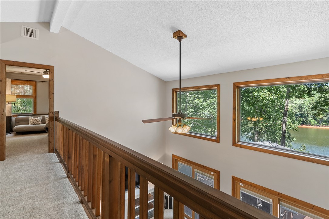 709 Seminole Point Road Fair Play, SC 29643 - Photo 23 of 46 Gallery Image 23