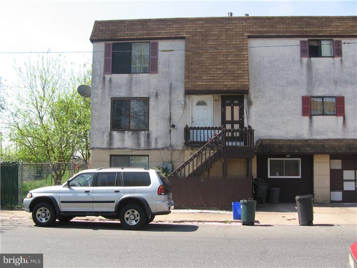 806 Selmer Road Philadelphia, PA 19116 - Photo 1 of 6 Exterior Front