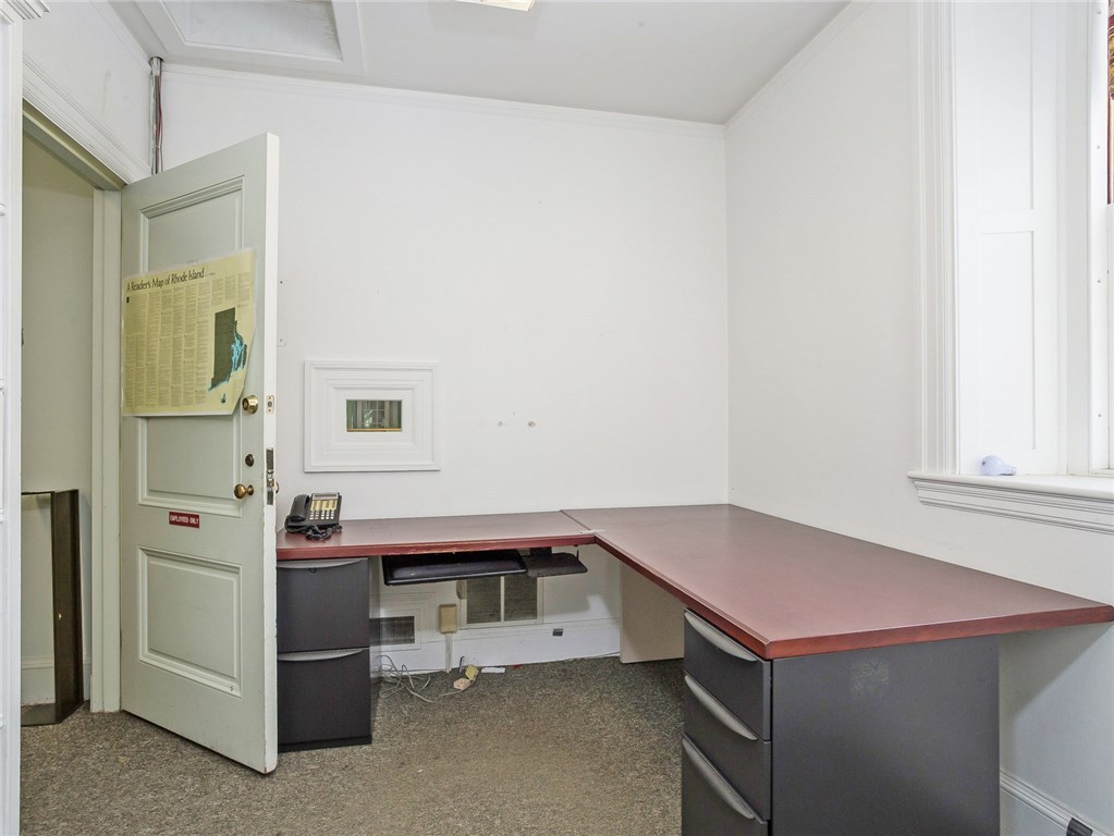298 Highland Road Tiverton, RI 02878 - Photo 20 of 26