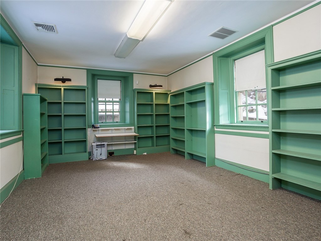 298 Highland Road Tiverton, RI 02878 - Photo 7 of 26