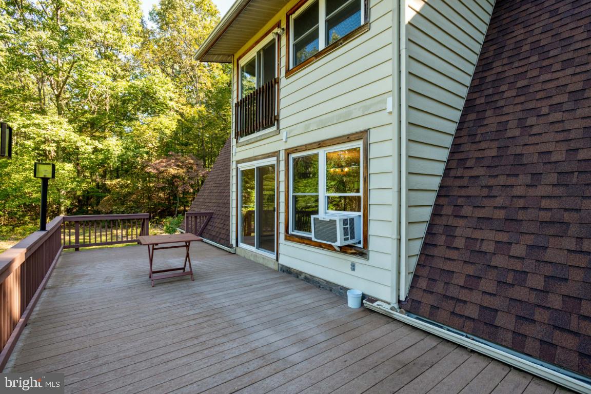 9396 Mountjoy Road Marshall, VA 20115 - Photo 34 of 45 Rear deck for entertaining