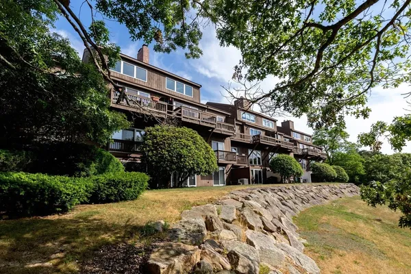 $2,950 | 24 Ships View Terrace, Unit 24, Bourne, MA 02532