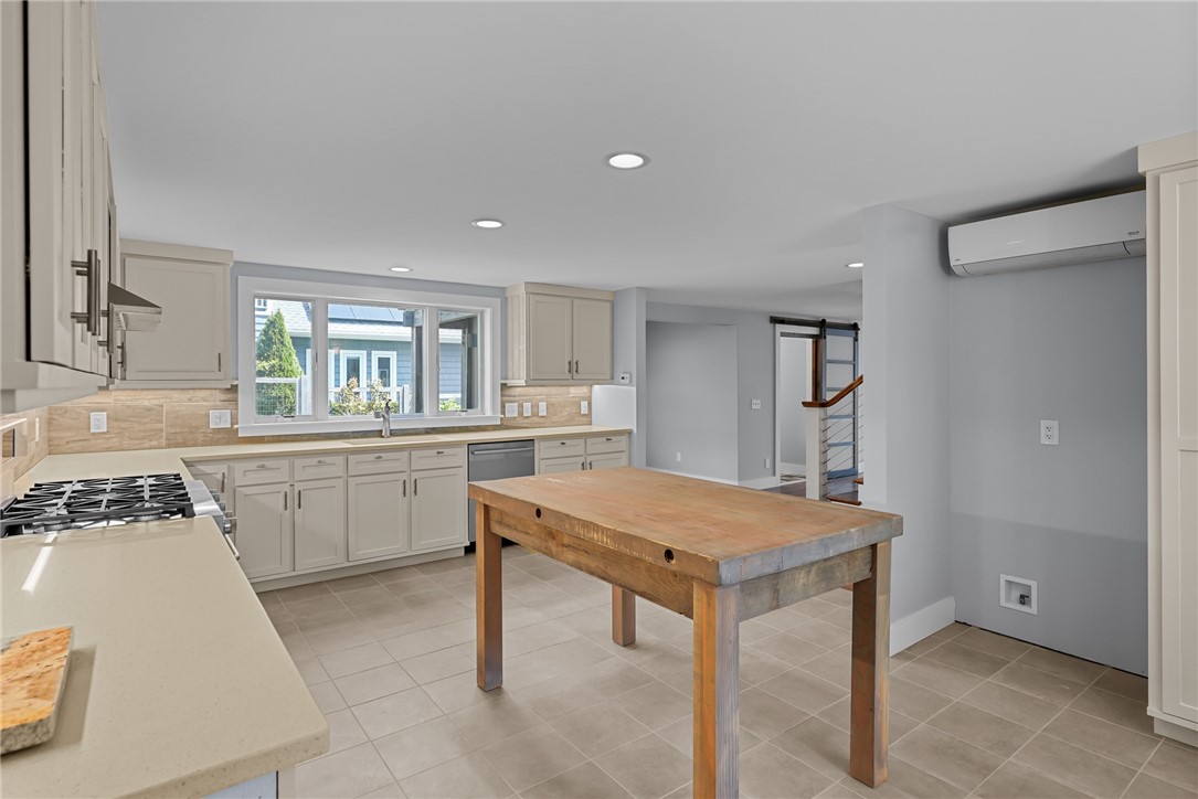 26 Pine Tree Road Coventry, RI 02816 - Photo 16 of 40