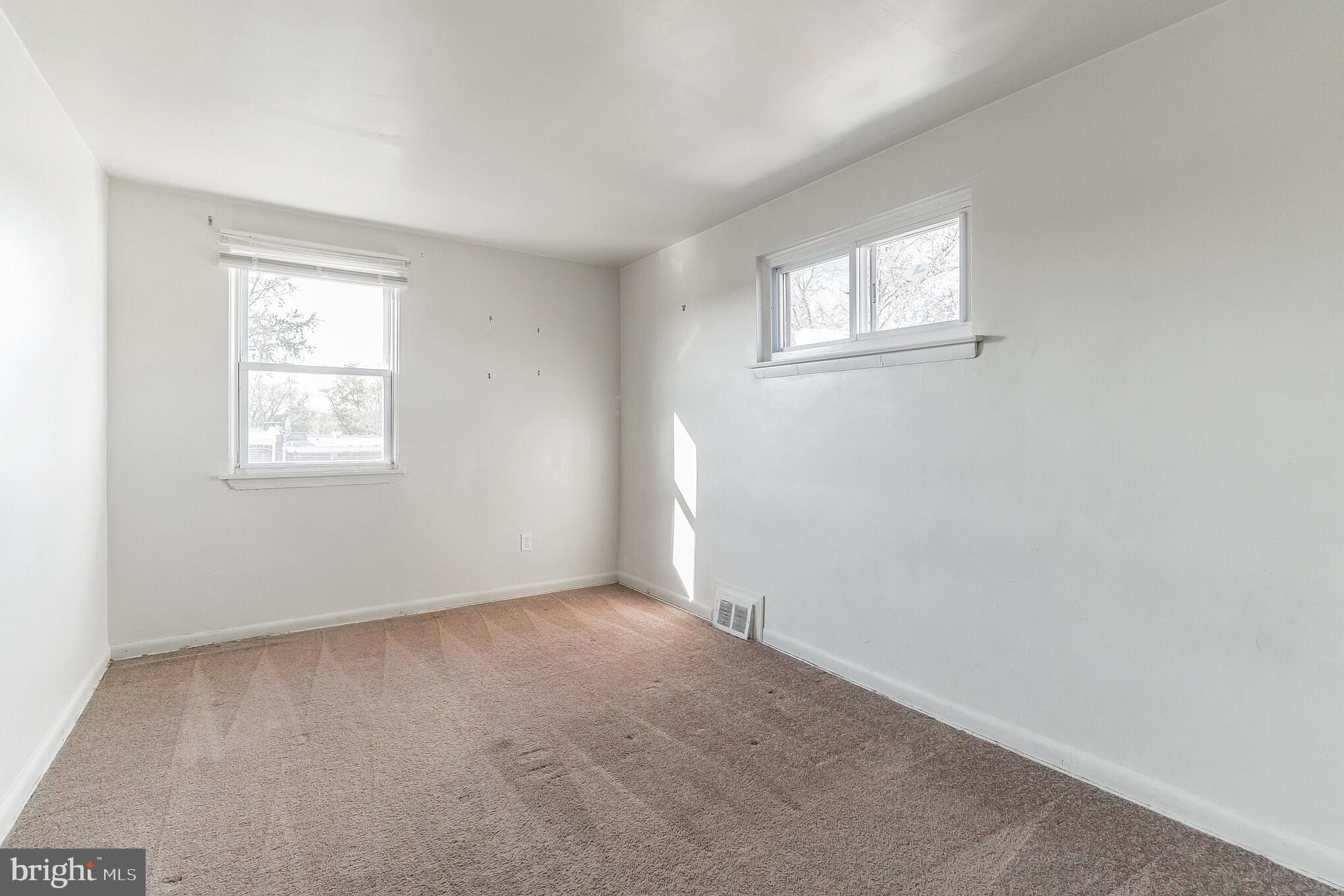 1302 Harshaw Road Brookhaven, PA 19015 - Photo 10 of 20