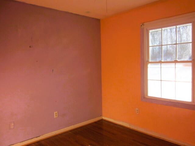 2120 Shady Run Road Vinton, VA 24179 - Photo 9 of 15 Bedroom 2