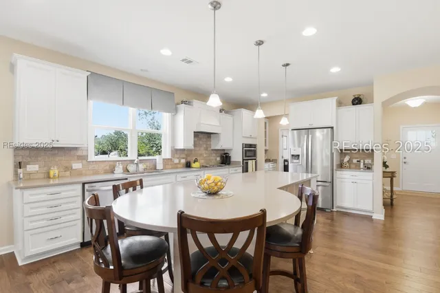 $589,900 | 8 Chicory Court, Bluffton, SC 29909