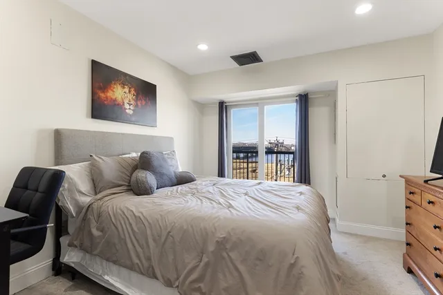 $2,400 | 133 Commander Shea Boulevard, Unit 407, Quincy, MA 02171