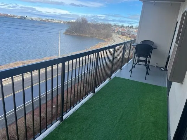 $2,400 | 133 Commander Shea Boulevard, Unit 407, Quincy, MA 02171