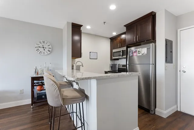 $2,400 | 133 Commander Shea Boulevard, Unit 407, Quincy, MA 02171