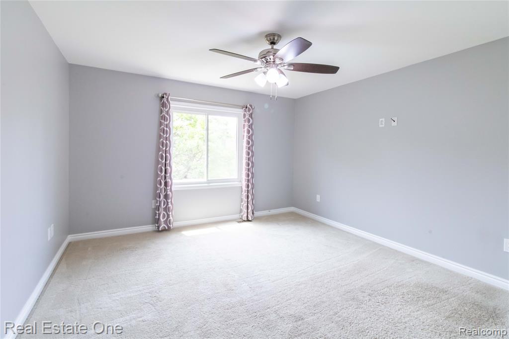 2157 Crystal Drive Rochester Hills, MI 48309 - Photo 30 of 44