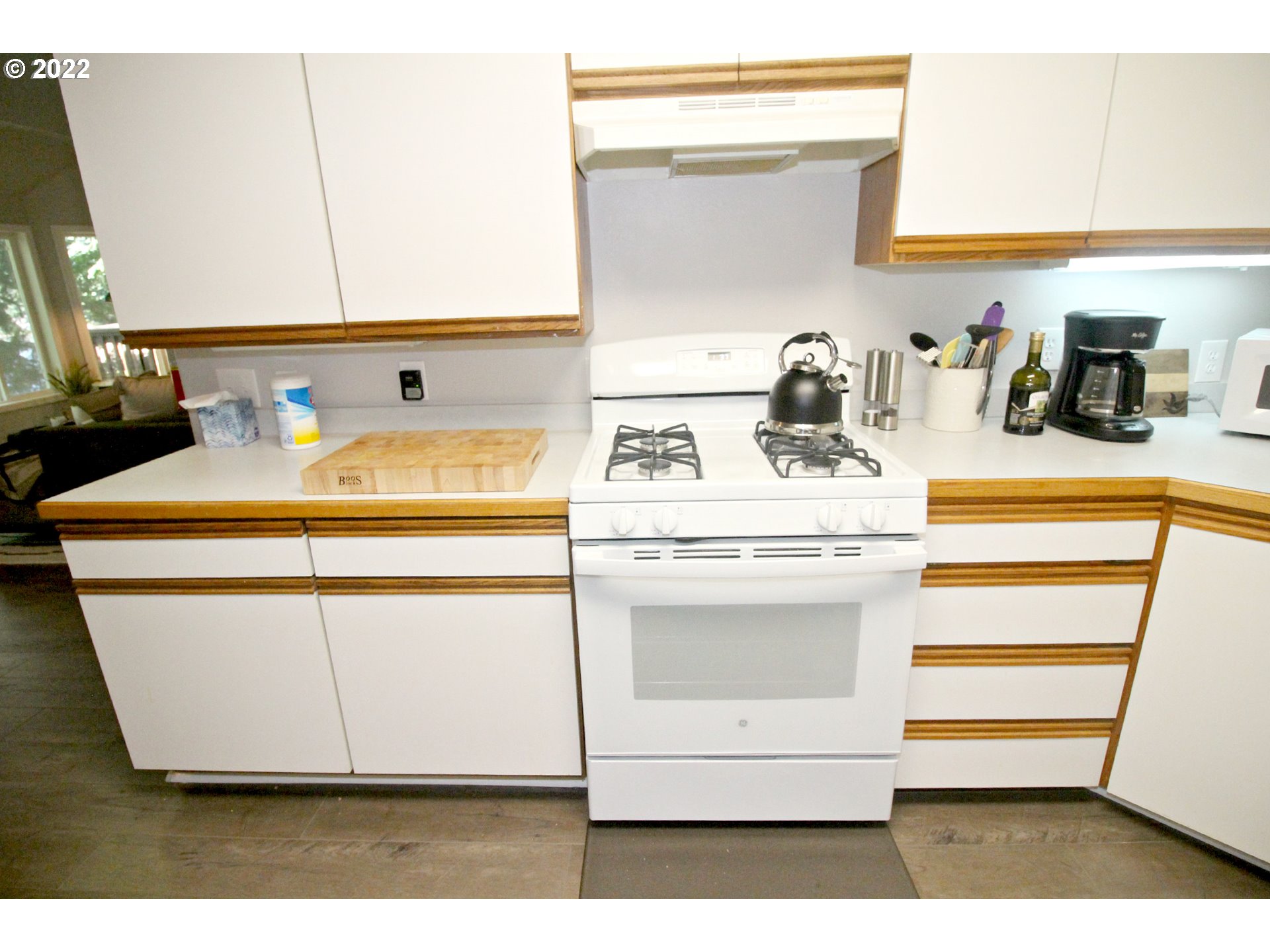 71403 Fishhawk Road Birkenfeld, OR 97016 - Photo 14 of 31 a utility room with a washer and dryer