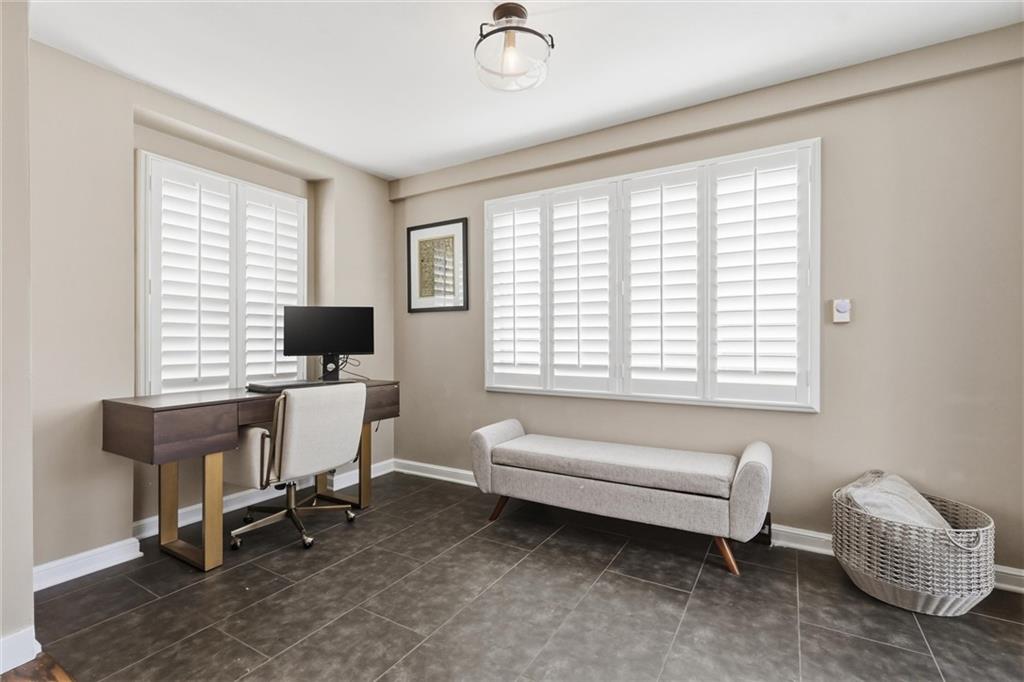 6928 Wornall Road Kansas City, MO 64113 - Photo 14 of 34