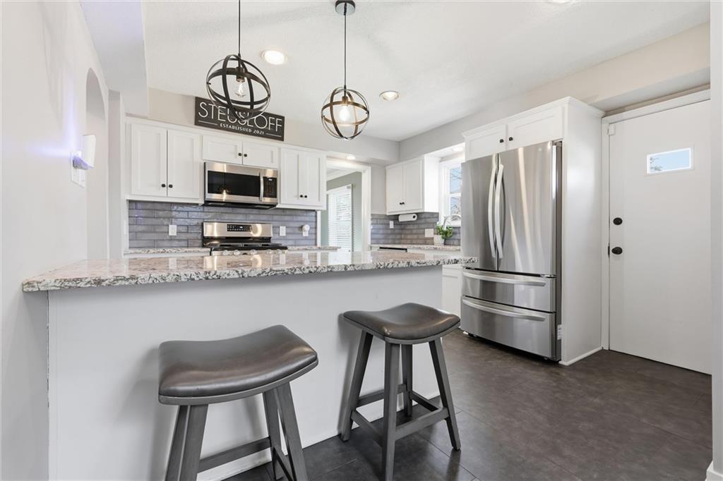 6928 Wornall Road Kansas City, MO 64113 - Photo 9 of 34