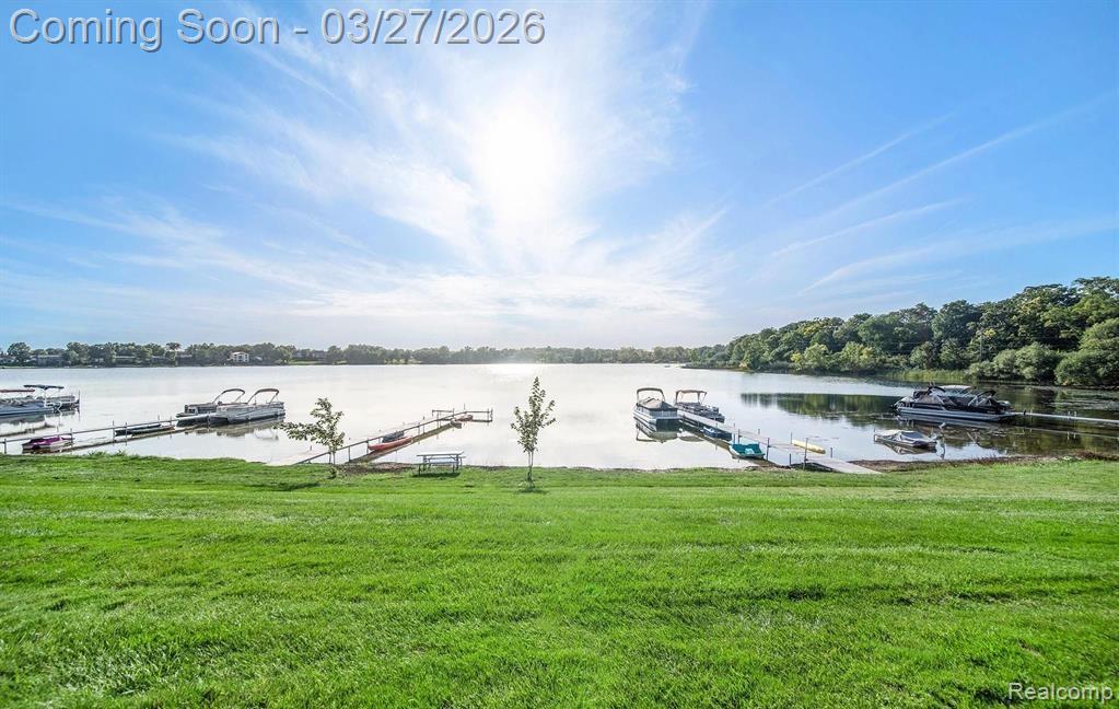 1932 Klingensmith Road Bloomfield Hills, MI 48302 - Photo 24 of 27