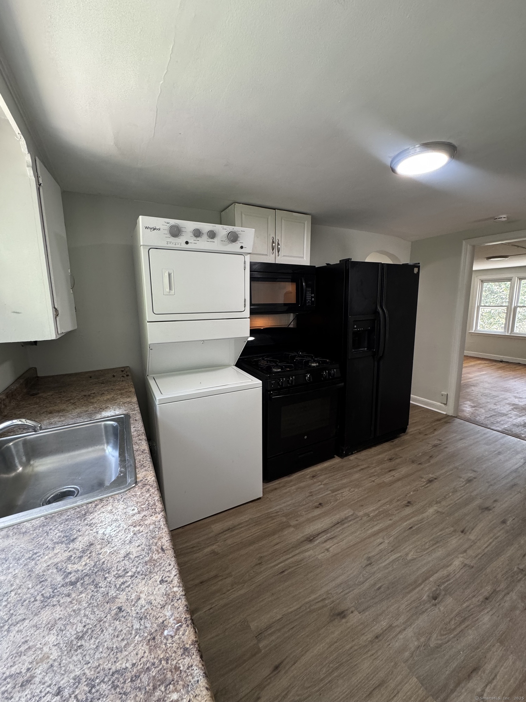 35 Goodyear Street, Unit 2 New Haven, CT 06511 - Photo 4 of 10