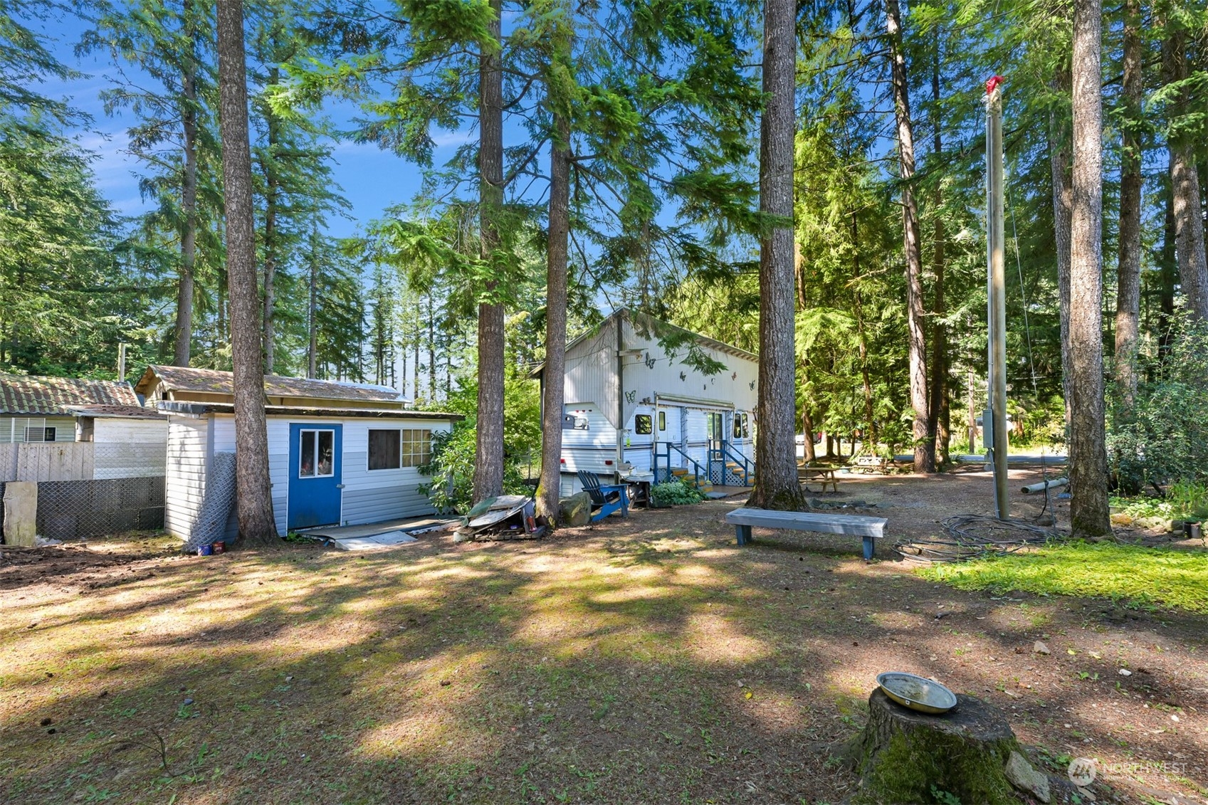 6211 Shamrock Road Maple Falls, WA 98266 - Photo 8 of 25 Gallery Image 8