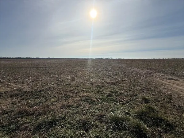 $520,000 | East Stockade Road, Nevada, MO 64772