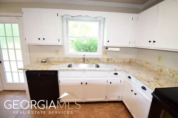 $2,100 | 70 Covey Trail, Newnan, GA 30265