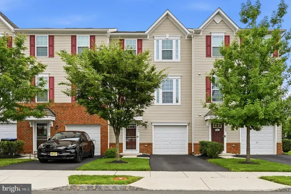 $425,000 | 104 Nathan Drive, Cinnaminson, NJ 08077