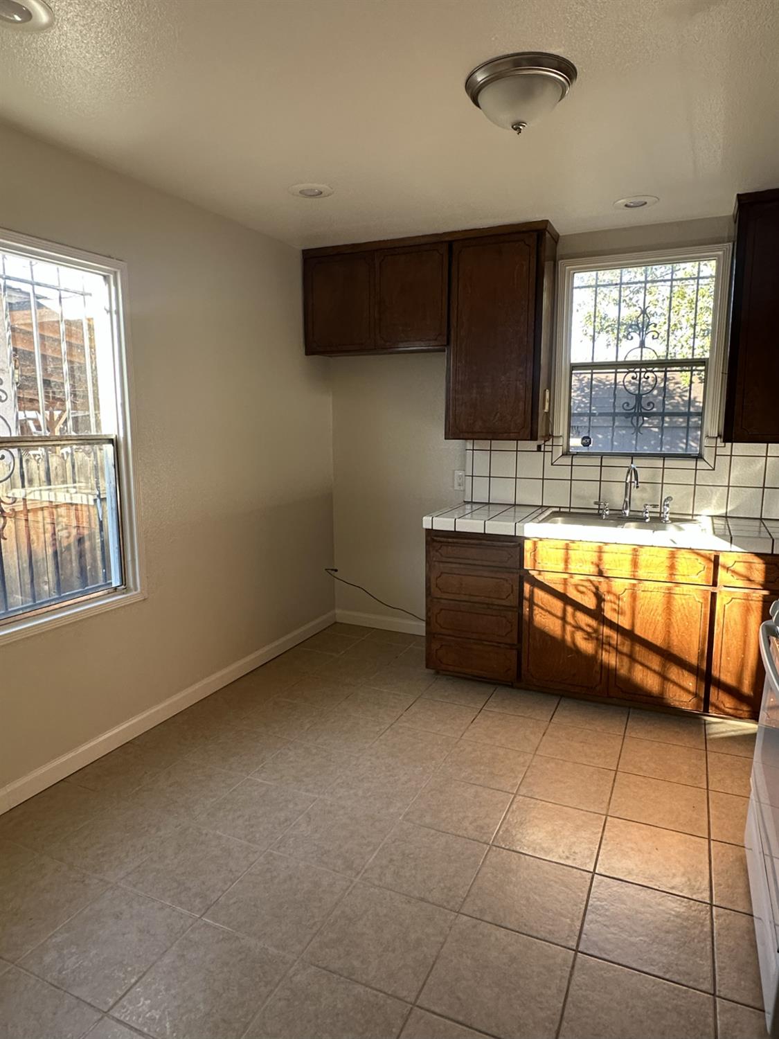 1430 East Seventh Street Stockton, CA 95206 - Photo 8 of 20