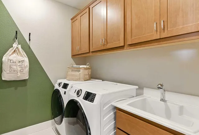 $799,900 | 130 Dogwood Court, Hollister, CA 95023