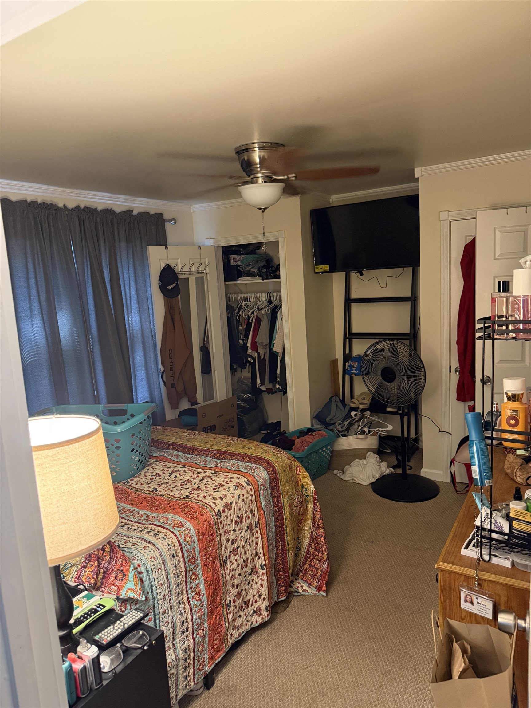 17 Willow Road Millville, NJ 08332 - Photo 5 of 13 a bedroom with bed and glass door