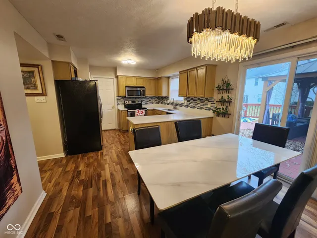 $2,500 | 8607 Longspur Court, Indianapolis, IN 46234