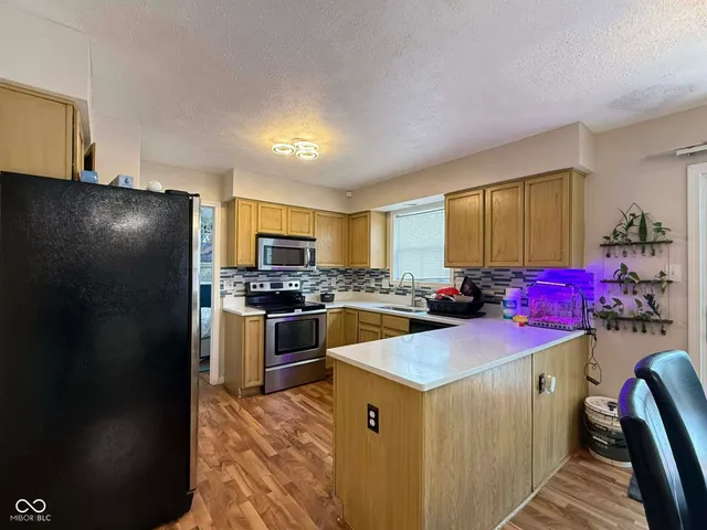 $2,500 | 8607 Longspur Court, Indianapolis, IN 46234