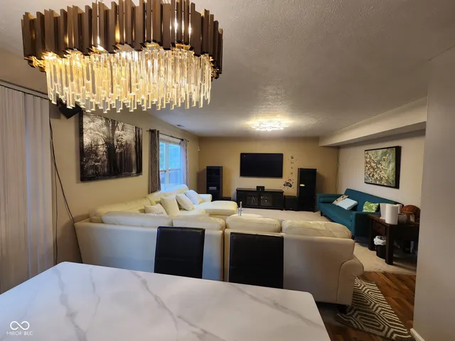 $2,500 | 8607 Longspur Court, Indianapolis, IN 46234