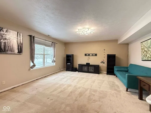 $2,500 | 8607 Longspur Court, Indianapolis, IN 46234