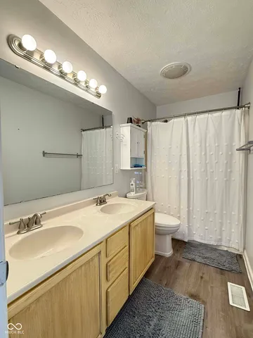 $2,500 | 8607 Longspur Court, Indianapolis, IN 46234