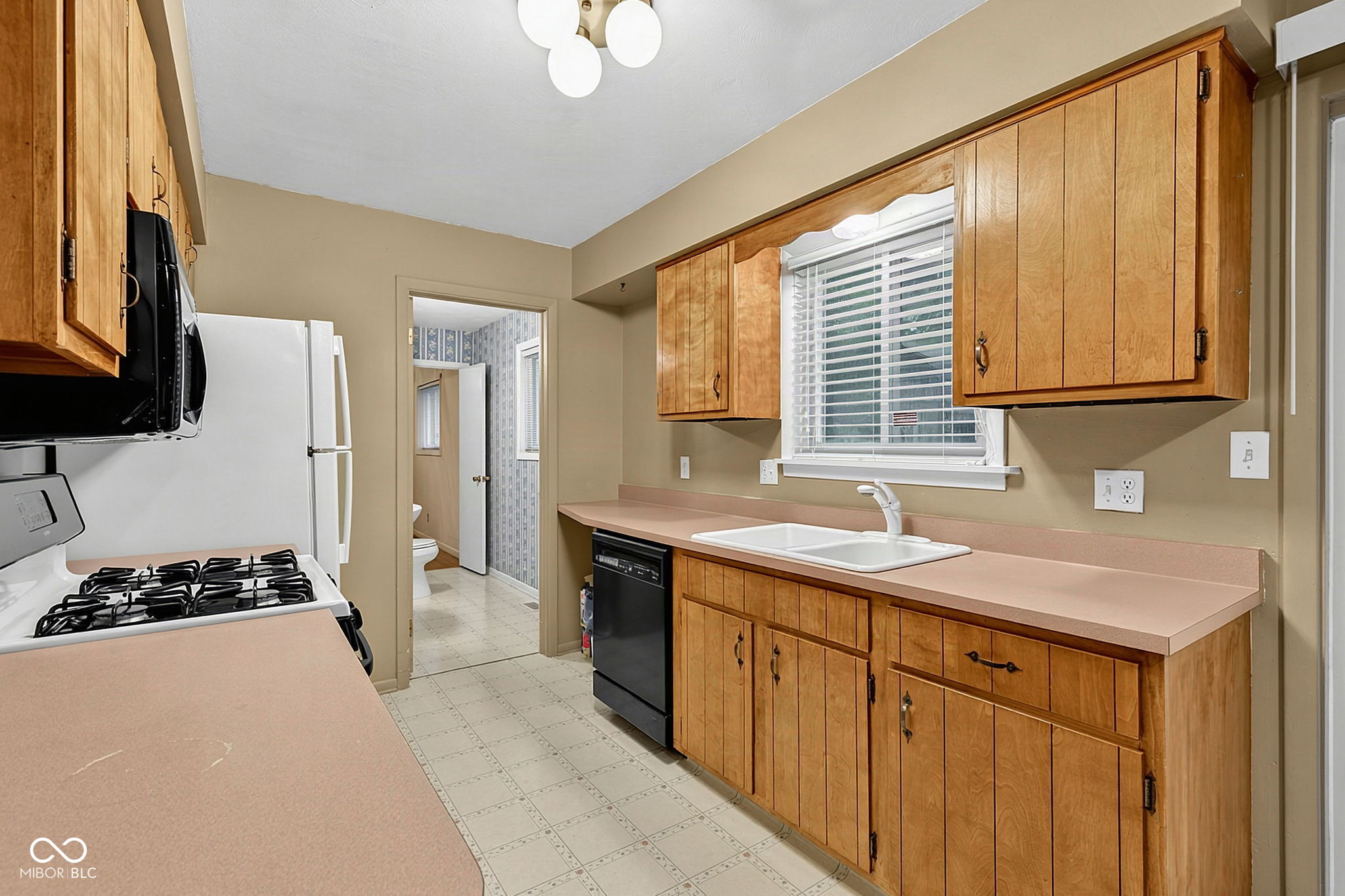 12330 Beckley Road Indianapolis, IN 46229 - Photo 12 of 47 Gallery Image 12