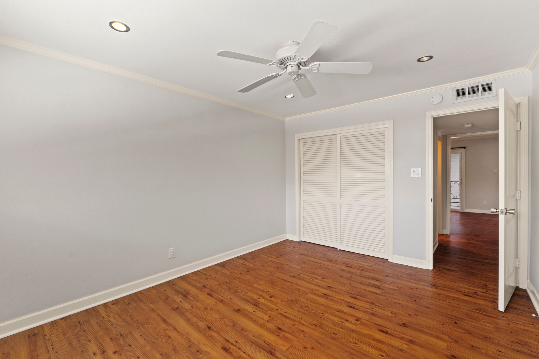 1210 Windsor Road, Unit 220 Austin, TX 78703 - Photo 15 of 32