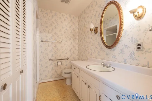 $379,900 | 17904 Nash Road, Dinwiddie, VA 23841