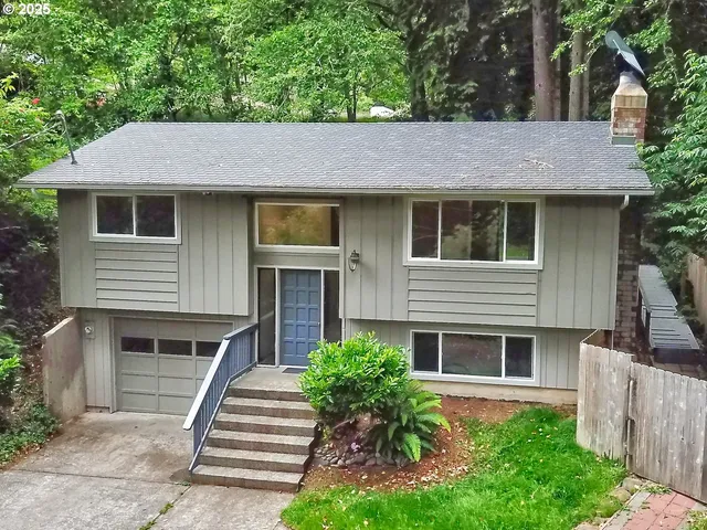 $499,000 | 1745 Northeast West Devils Lake Road, Lincoln City, OR 97367