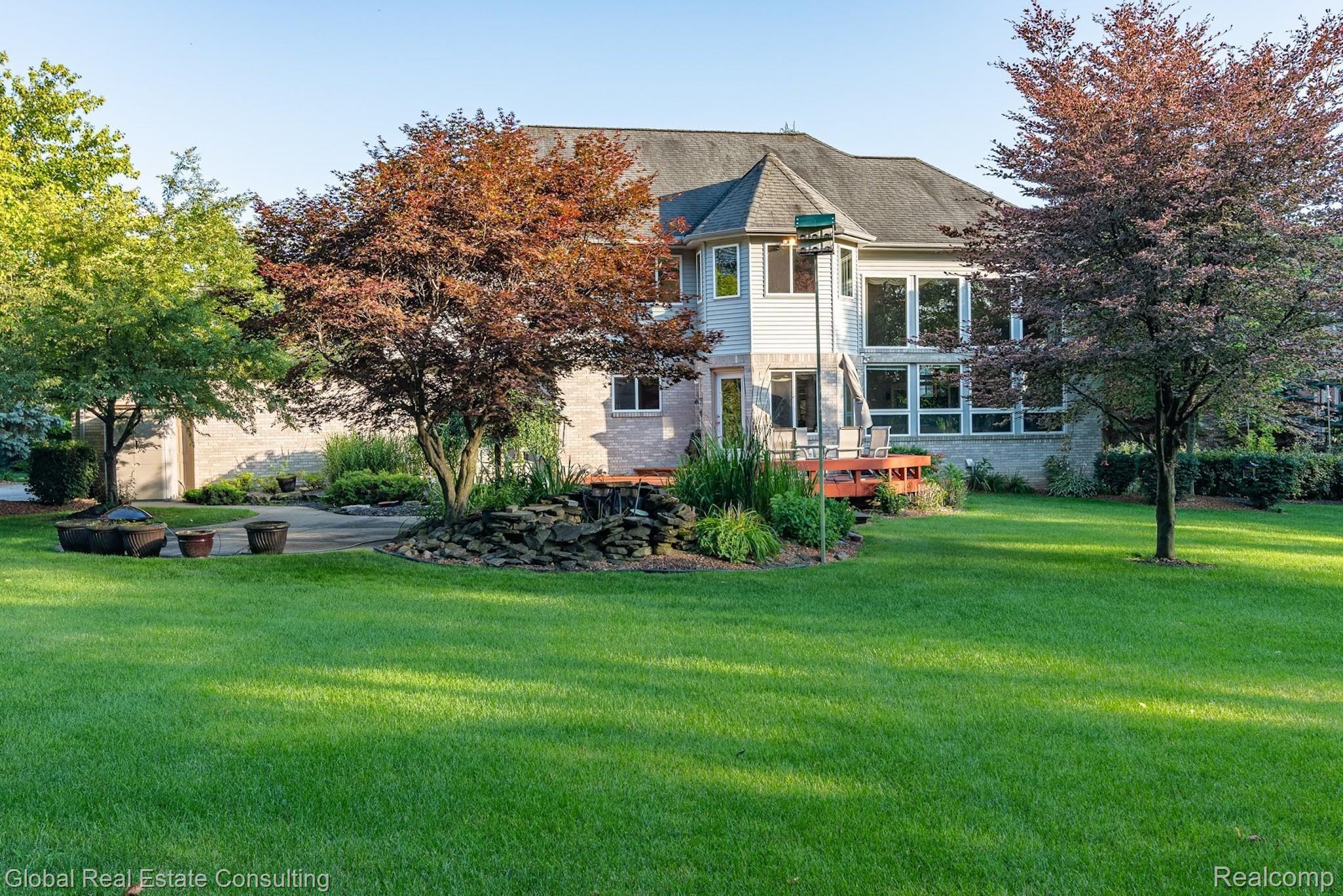 47756 Rochester Drive Novi, MI 48374 - Photo 54 of 62 IMG_1140.JPG