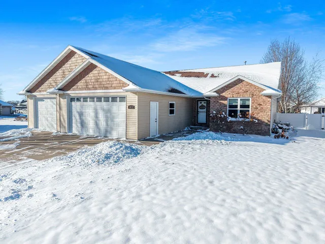 $409,900 | 1012 Tana Lane, Menasha, WI 54952