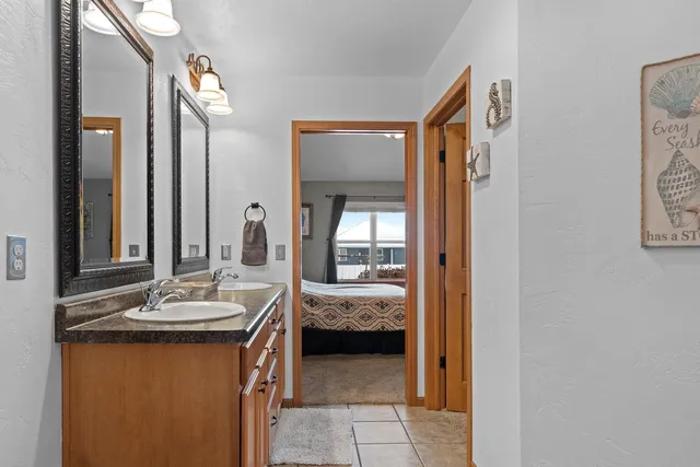 $409,900 | 1012 Tana Lane, Menasha, WI 54952